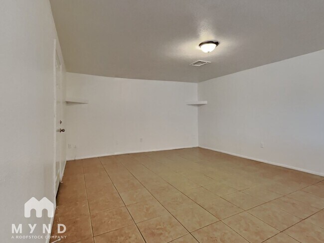 Foto del edificio - 6033 W Vernon Ave