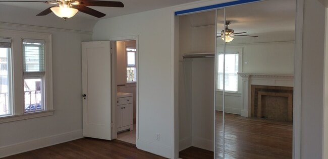 Building Photo - 1510 S Van Ness Ave