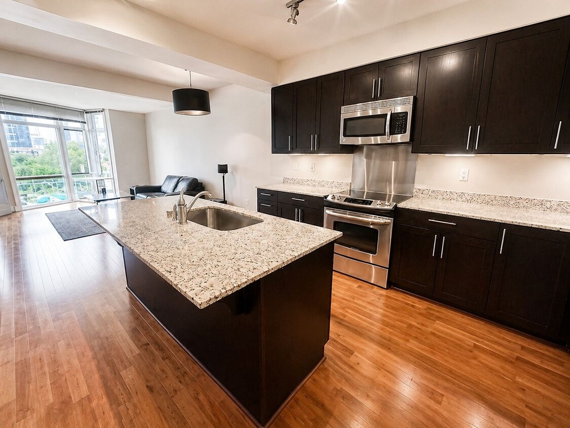 1bd/1.5ba Seattle Condo - 1bd/1.5ba Seattle Condo