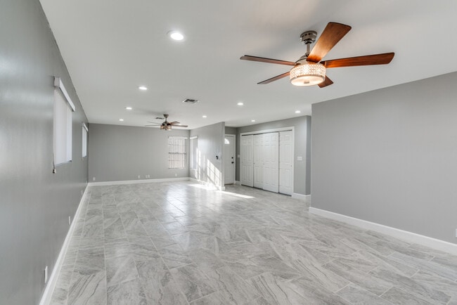 Foto del edificio - 406 Sea Willow Dr