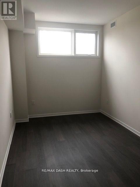 Photo du bâtiment - 1130-1130 Briar Hill Ave