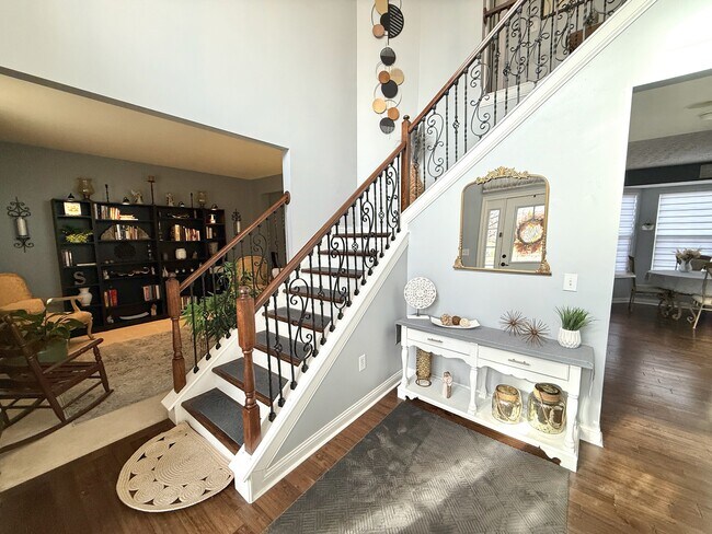 Foto del edificio - 5208 Aspenwood Dr