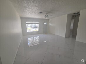 Building Photo - 6186 Winrock Rd