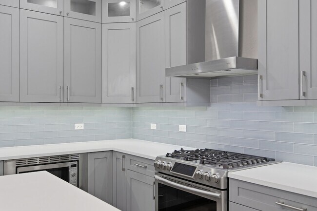 Foto del edificio - 4226 S Ellis Ave