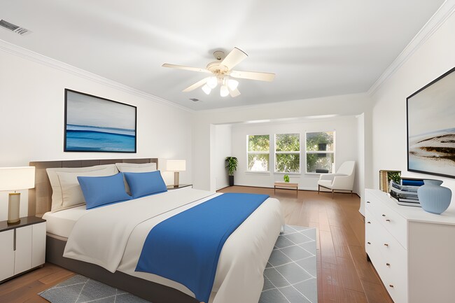 Building Photo - MOVE IN ASAP: Hyde Park Area / Traditional...