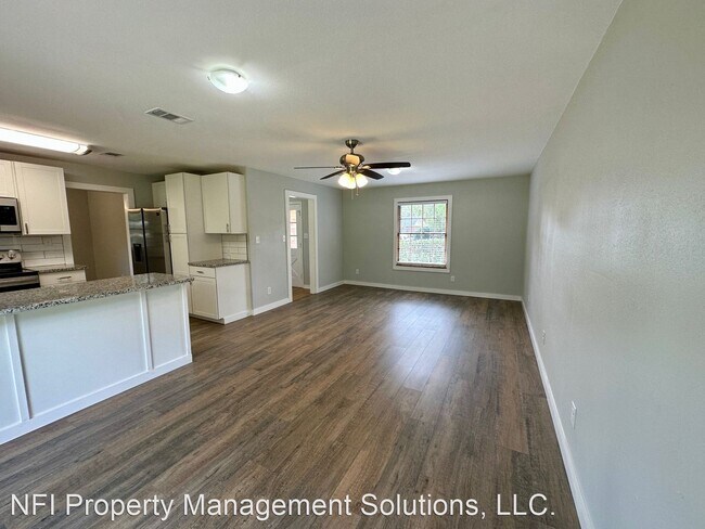 Foto del edificio - 3 br, 2 bath House - 820 Gerhardt Drive