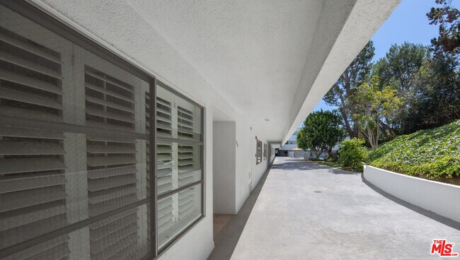 Building Photo - 17337 Tramonto Dr