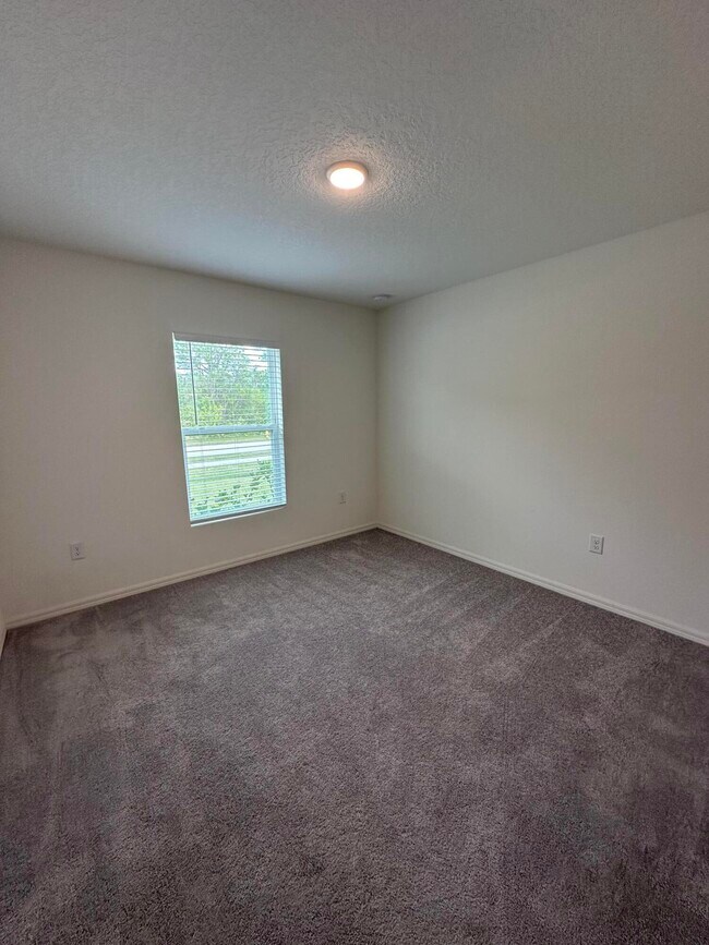 Building Photo - 550 Osmosis Dr