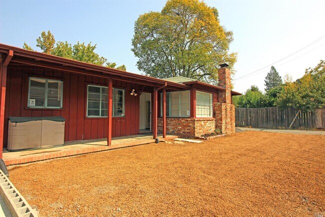 Building Photo - 920 Beaver St