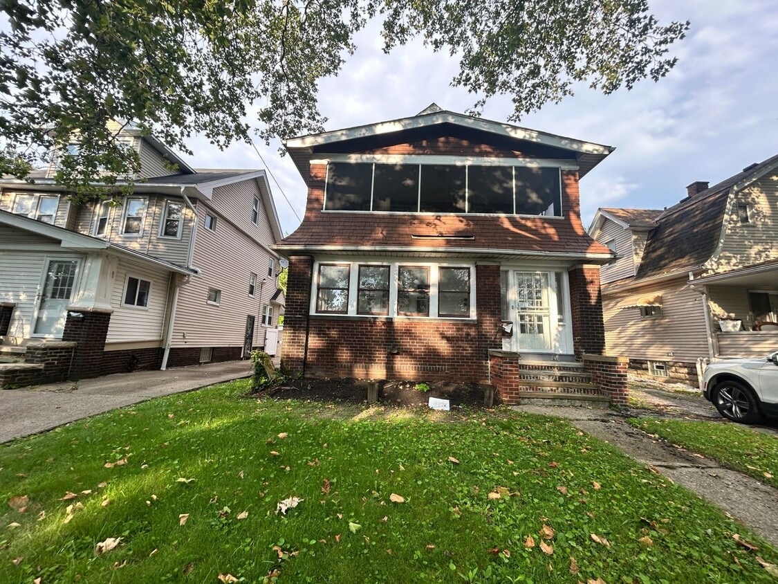 Primary Photo - 471 E 143rd St