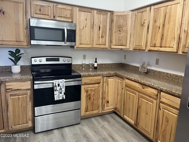 Photo - 9641 N Gyor Pl House