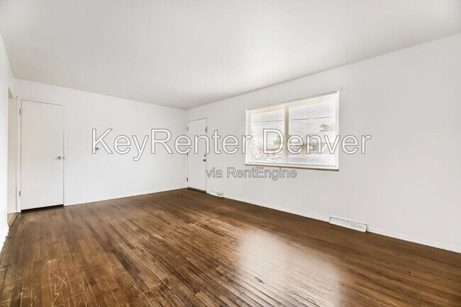 Foto del edificio - 4282 W Virginia Ave