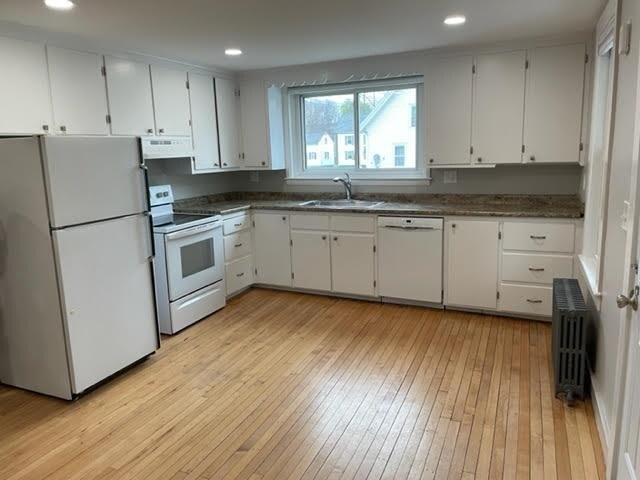 Building Photo - 15 River St Ext