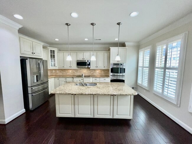 Building Photo - 619 Sprintsail Way