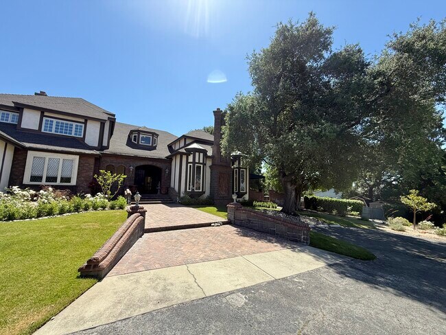 Foto del edificio - 533 E Sierra Madre Ave