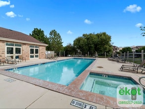 Building Photo - 8176 N Cedar Springs Rd