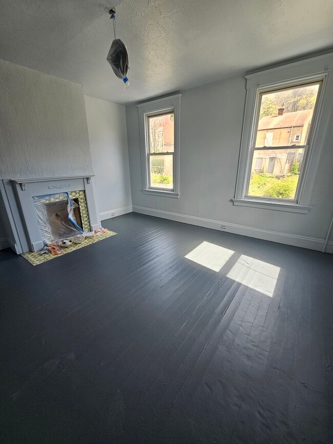 Photo - 703 Sedam St House