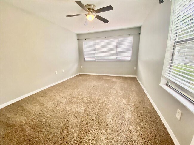 Building Photo - 5056 Ernst Ct