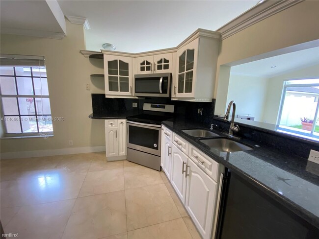 Foto del edificio - 3 br, 2 bath House - 16262 NW 19th St