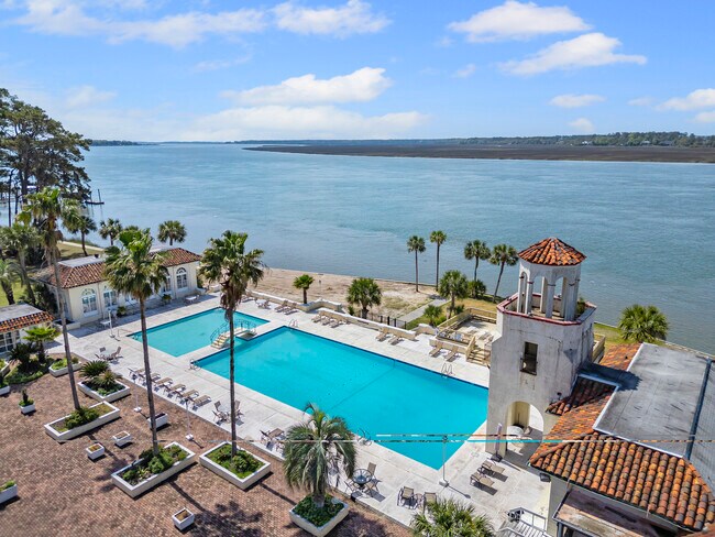 Building Photo - 700 Wilmington Island Rd