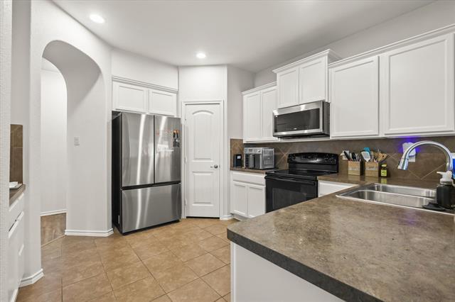 Foto del edificio - 5129 Meadow Ln