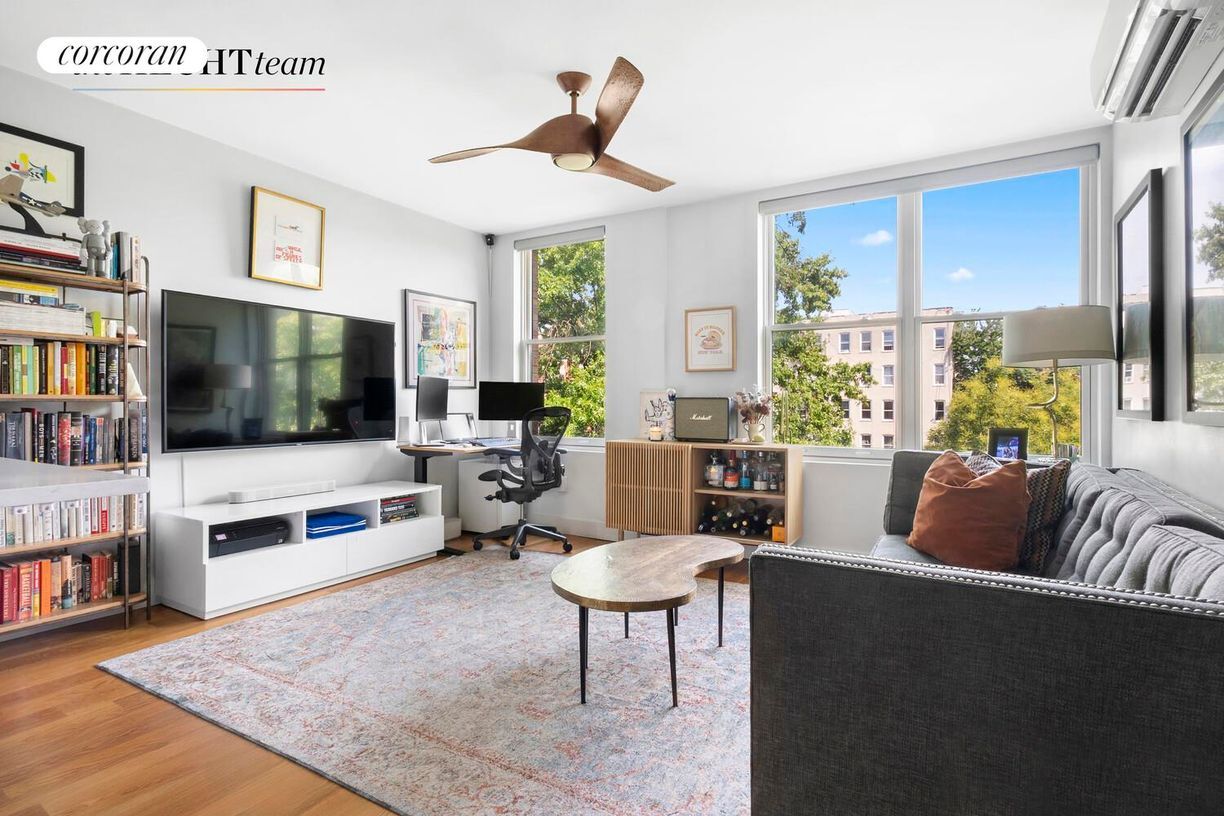 Foto principal - 906 Prospect Pl
