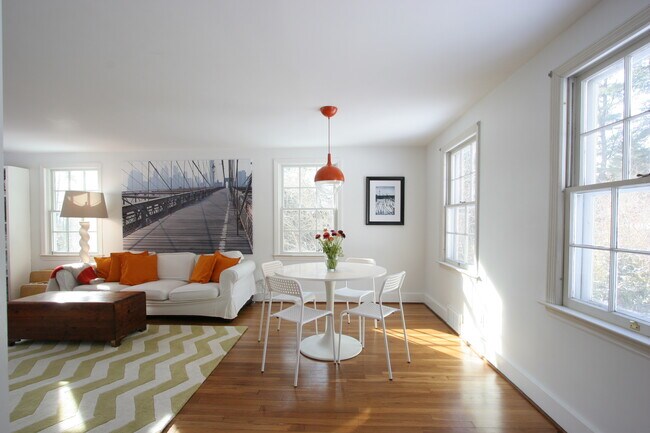 Building Photo - 27 Schermerhorn Park