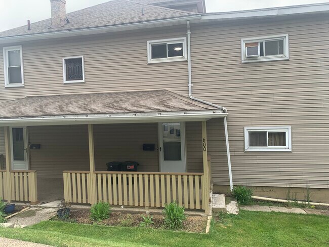 Foto del edificio - 600 Sellers Ave