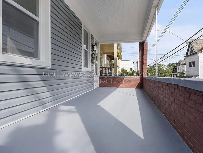 Foto del edificio - 2721 Cobden St