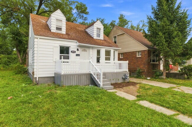 Building Photo - 8650 Greenview Ave