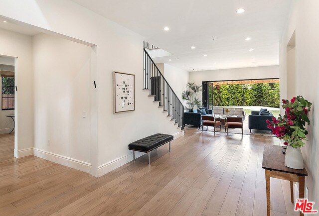 Foto del edificio - 9138 Larke Ellen Cir