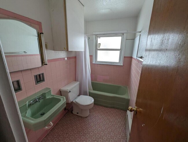 Foto del edificio - 3701 N Emerson Ave