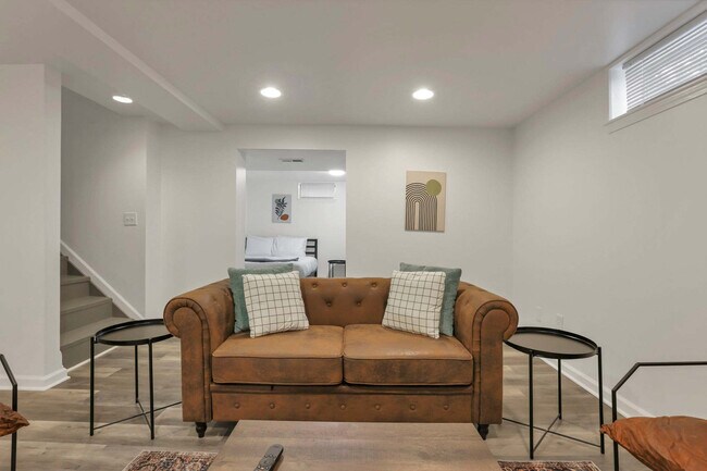 Foto del edificio - 493 Diven Ln