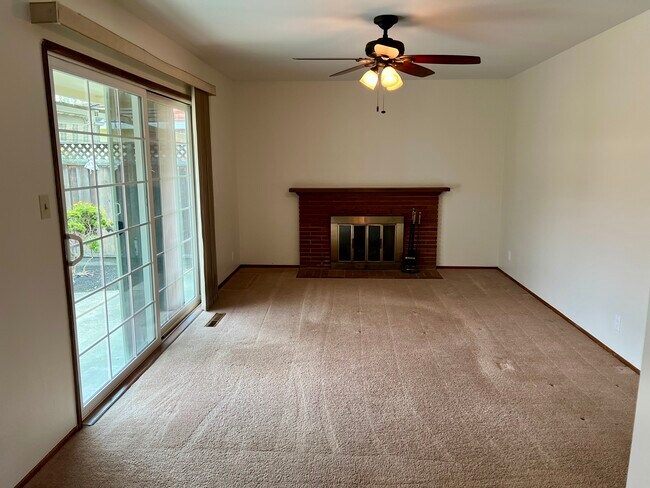 Foto del edificio - 5116 Troy Ave