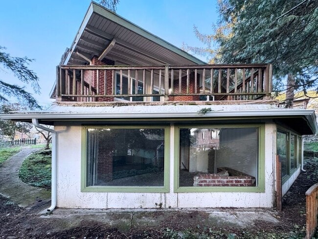 Building Photo - 1180 E 37th Ave