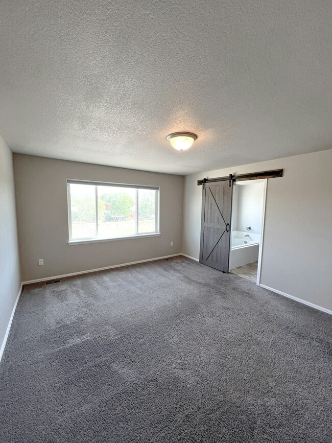 Building Photo - 2618 Emerald St