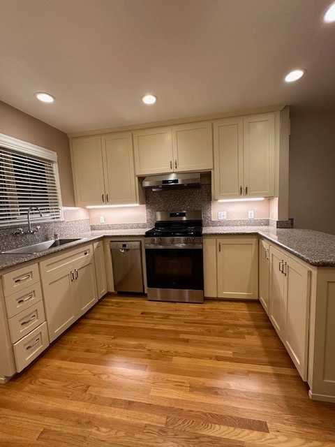 Kitchen - 725 Laurel St