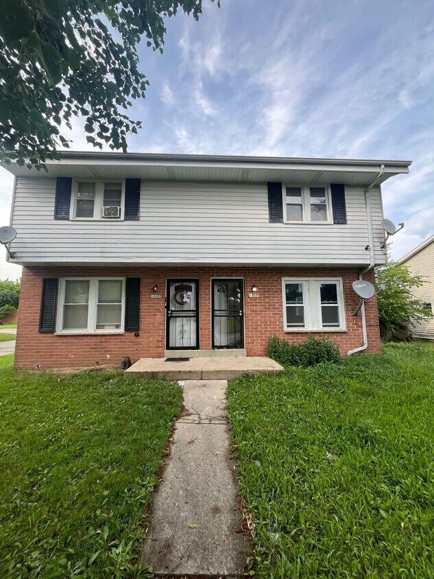 Foto principal - 10420-10422 W. Jonen St.