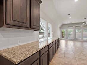 Building Photo - 2503 Elmwood Trl