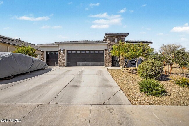 Building Photo - 24054 W Verlea Dr
