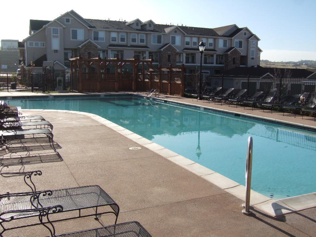Primary Photo - Beautiful 2BR/2BA Condo in Parkfield Lake!...