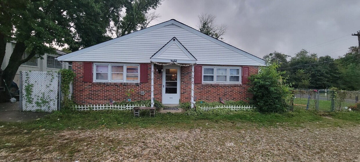 501 Spring Rd Unit A, Hammonton, NJ 08037 Room for Rent in Hammonton