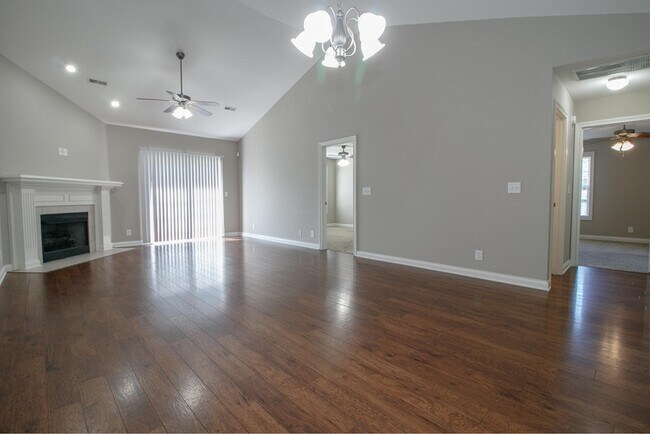 Foto del edificio - 2371- B Ellsworth Drive