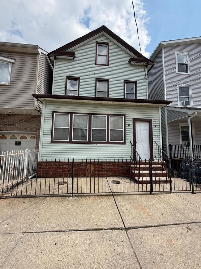 Building Photo - 155 E Jersey St