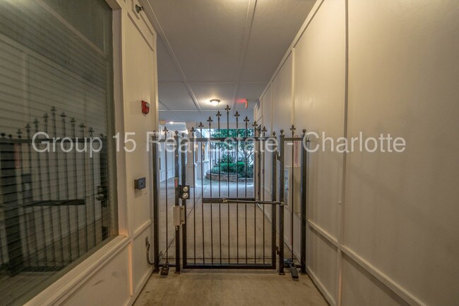 Building Photo - 301 E Tremont Ave