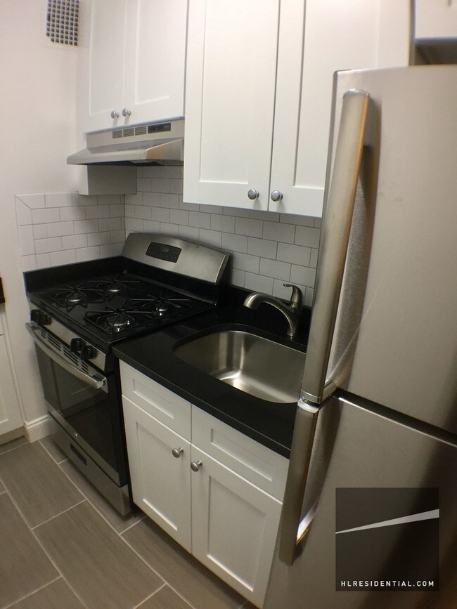 Foto del edificio - 4307 39th Pl