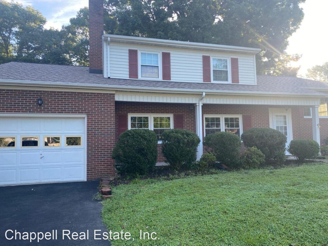 1614 Butternut Dr, Hopewell, VA 23860 House Rental in Hopewell, VA