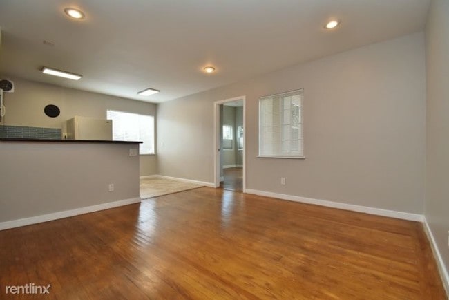 Building Photo - 2216 Ashby Ave