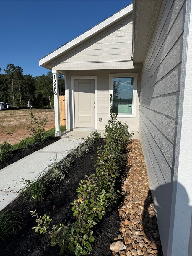 Building Photo - 12809 Naval Dr
