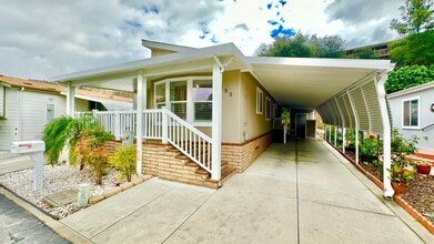 Building Photo - 8975 Lawrence Welk Dr
